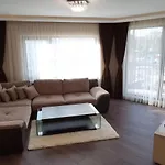 Center Lux * فارنا
